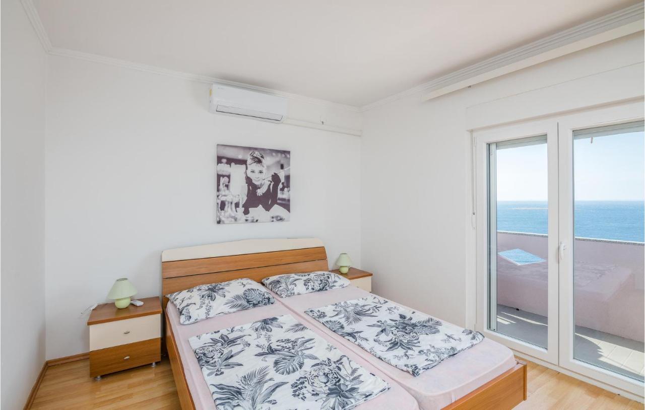 Nice Apartment In Stara Baska 1 With Wifi Bagian luar foto